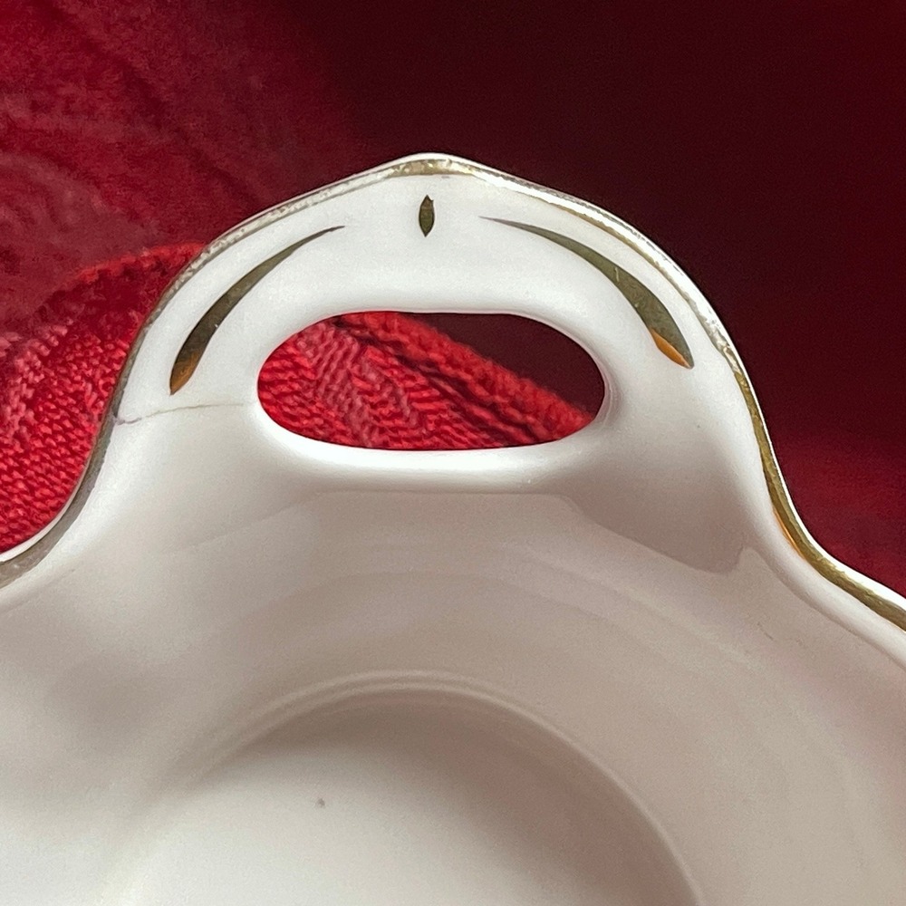 Royal Albert Val D'or White Gold Trim Bone China 2 Handle Sweetmeat Dish England - Picture 6 of 10